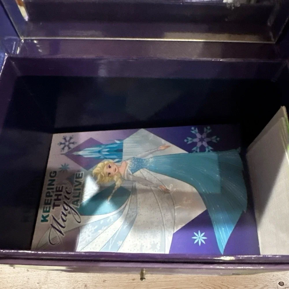 Disney Frozen Glam Mosaic Box Decorate Your Own Ages 6+ Purple Open Box